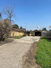 217 S 7th Street, Fowler, CA 93625