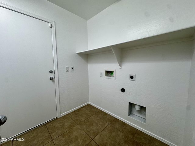 18502 W YOUNG Street, Surprise, AZ 85388