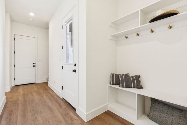 711 Hummingbird Lane, Justin, TX 76247