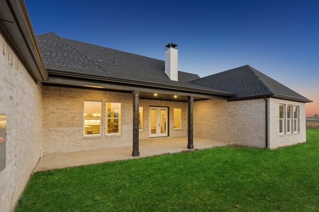 711 Hummingbird Lane, Justin, TX 76247