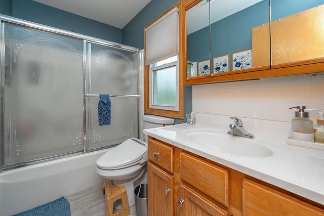 364 Plank ROAD, Mukwonago, WI 53149