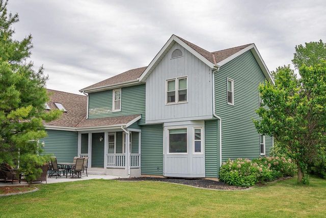 364 Plank ROAD, Mukwonago, WI 53149