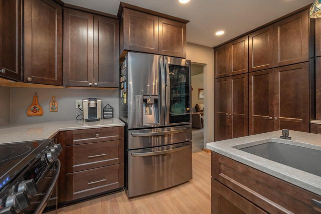 364 Plank ROAD, Mukwonago, WI 53149