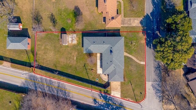 7001 Richlynn Terrace, Richland Hills, TX 76118