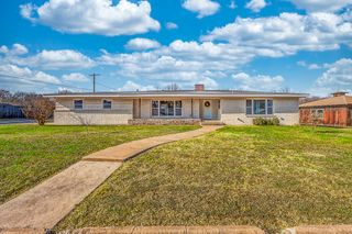 7001 Richlynn Terrace, Richland Hills, TX 76118