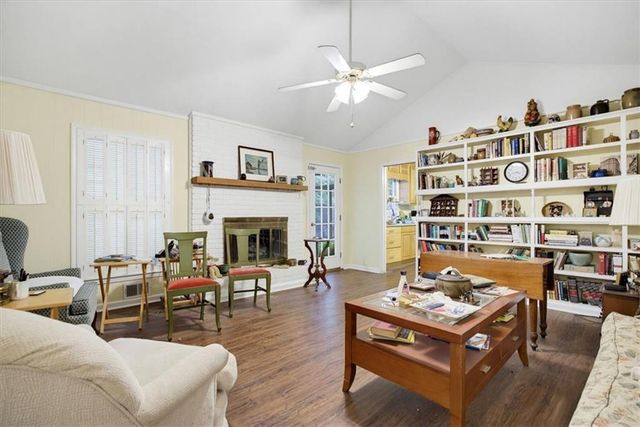 2090 Johnson Ferry Road, Marietta, GA 30062