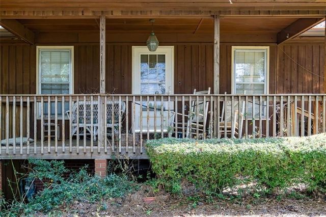 2090 Johnson Ferry Road, Marietta, GA 30062