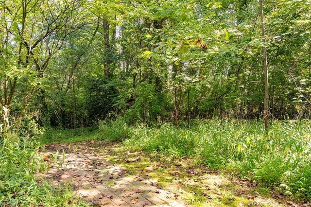2090 Johnson Ferry Road, Marietta, GA 30062
