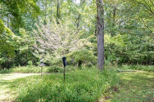 2090 Johnson Ferry Road, Marietta, GA 30062