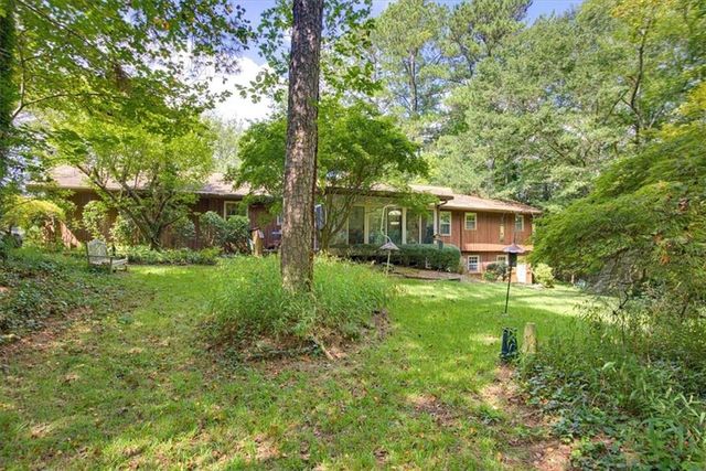 2090 Johnson Ferry Road, Marietta, GA 30062