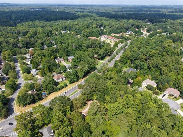 2090 Johnson Ferry Road, Marietta, GA 30062
