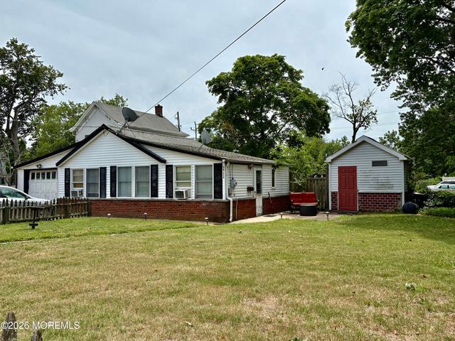 79 Avenue D, Atlantic Highlands, NJ 07716
