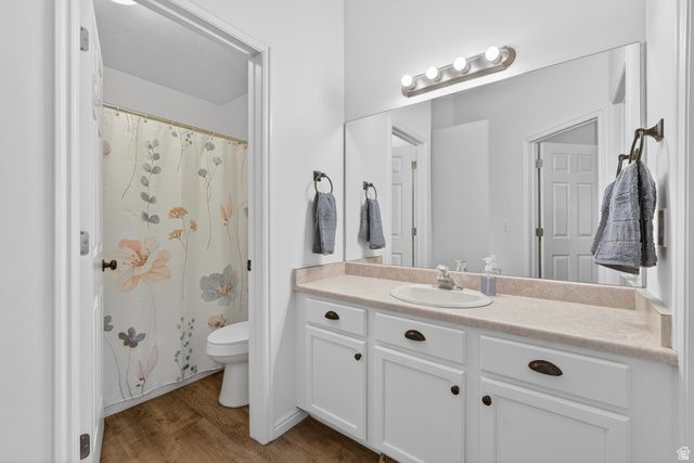 6678 S PINE LANDING WAY, West Jordan, UT 84084
