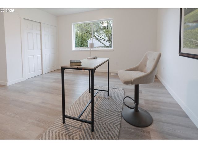 441 N 2ND St, St Helens, OR 97051