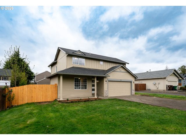 441 N 2ND St, St Helens, OR 97051