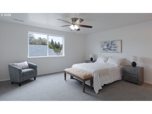 441 N 2ND St, St Helens, OR 97051