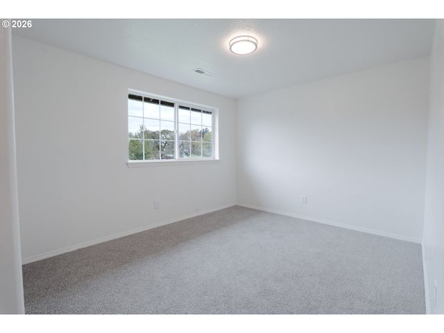 441 N 2ND St, St Helens, OR 97051