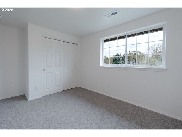 441 N 2ND St, St Helens, OR 97051