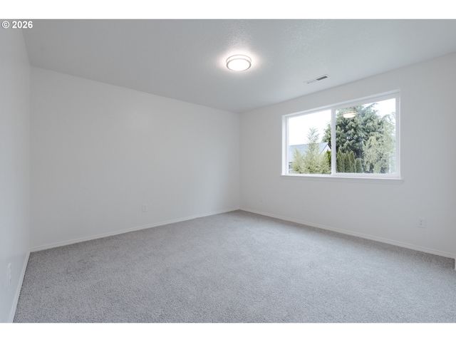 441 N 2ND St, St Helens, OR 97051