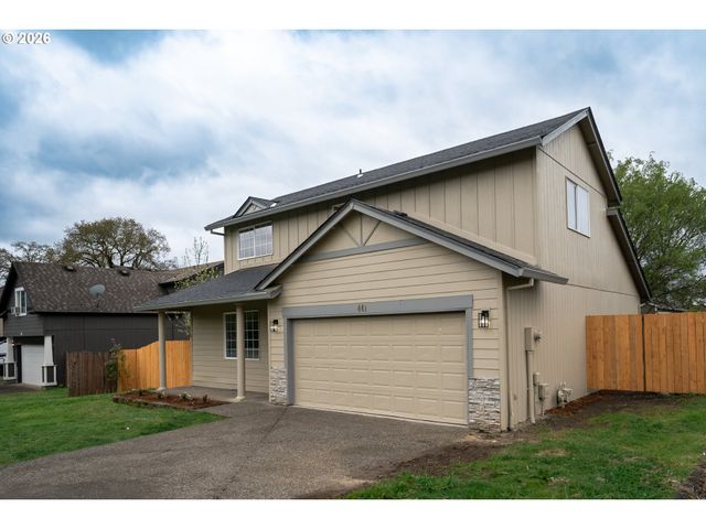 441 N 2ND St, St Helens, OR 97051