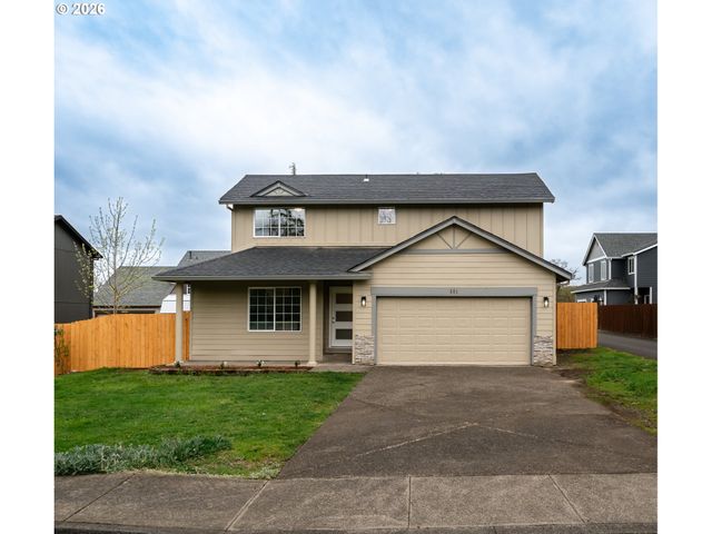 441 N 2ND St, St Helens, OR 97051