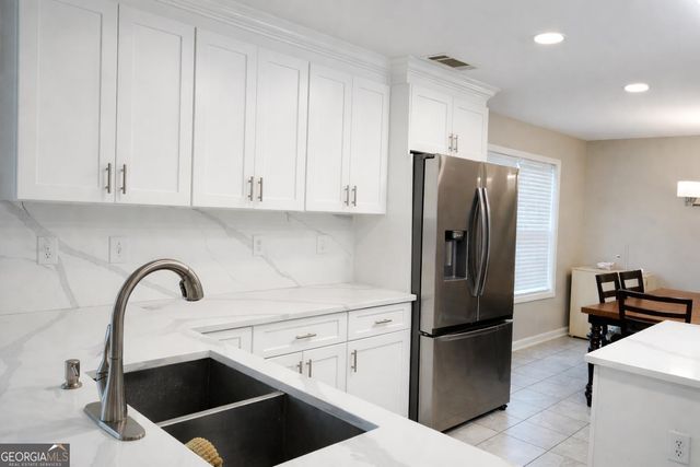 1020 Chandler Ridge Drive SE, Lawrenceville, GA 30045