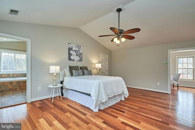 5132 GAGNE CT, Fairfax, VA 22030