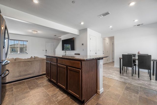 163 Dylan Ct, Merced, CA 95341