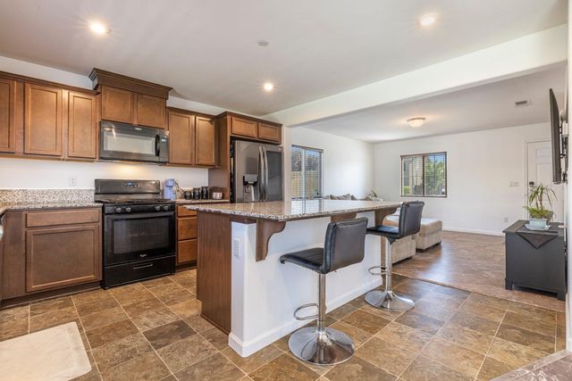 163 Dylan Ct, Merced, CA 95341