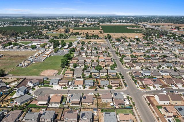 163 Dylan Ct, Merced, CA 95341