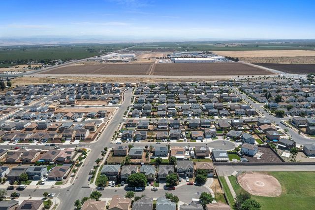 163 Dylan Ct, Merced, CA 95341