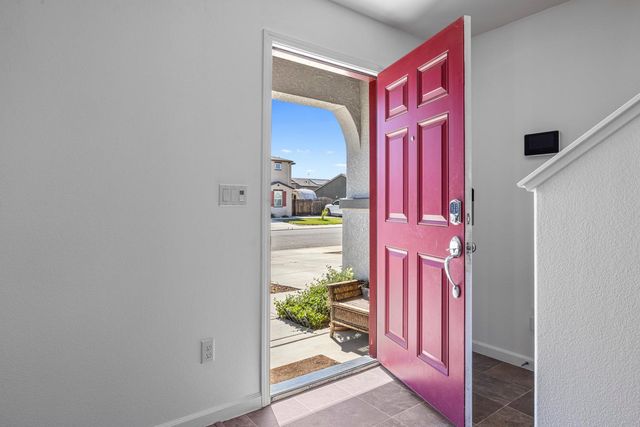 163 Dylan Ct, Merced, CA 95341
