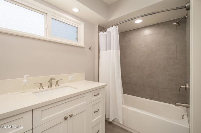 411 Eastwood Drive, Oxnard, CA 93030