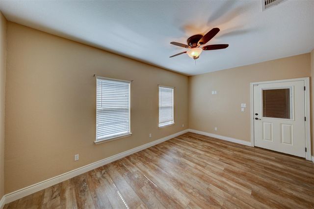 2205 Rimrock Street, Kemah, TX 77565