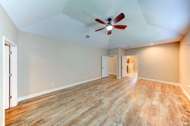 2205 Rimrock Street, Kemah, TX 77565