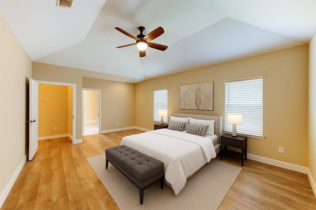 2205 Rimrock Street, Kemah, TX 77565