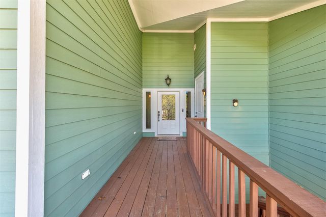 2205 Rimrock Street, Kemah, TX 77565