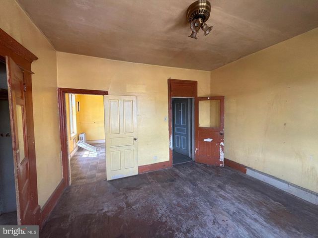 1318 W ALLEGHENY AVE, Philadelphia, PA 19132
