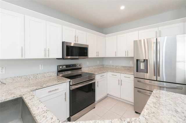 6407 BARKSDALE WAY, Riverview, FL 33578