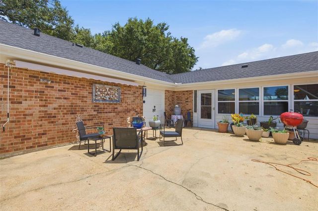318 Ashland Street, Lake Charles, LA 70605