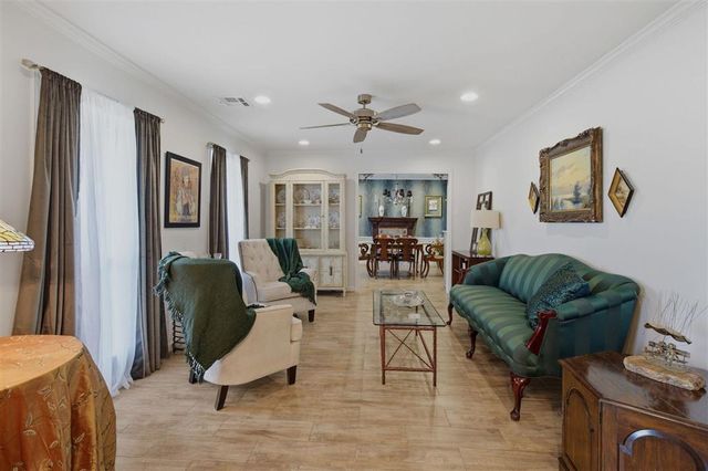 318 Ashland Street, Lake Charles, LA 70605