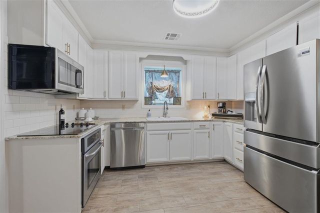 318 Ashland Street, Lake Charles, LA 70605