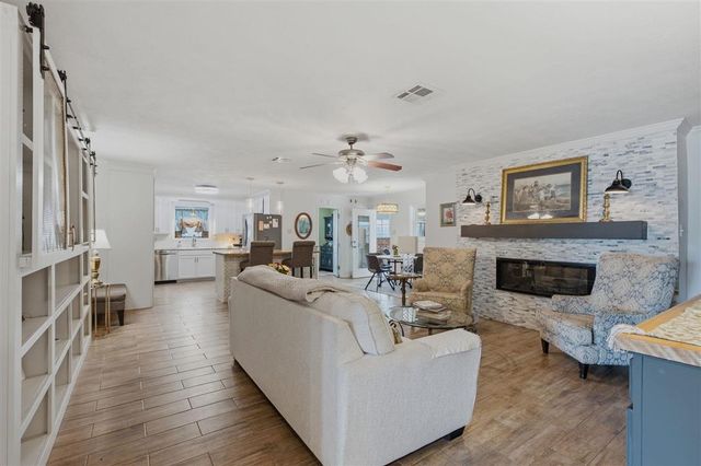 318 Ashland Street, Lake Charles, LA 70605