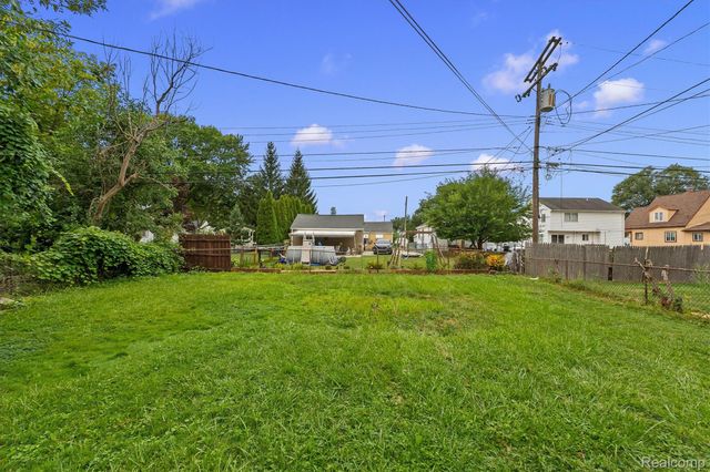 26565 Brush Street, Madison Heights, MI 48071