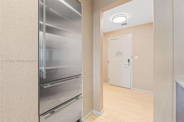 551 N Fort Lauderdale Beach Blvd R1803, Fort Lauderdale, FL 33304