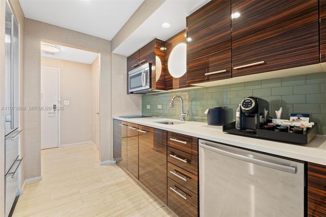 551 N Fort Lauderdale Beach Blvd R1803, Fort Lauderdale, FL 33304