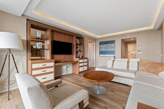 551 N Fort Lauderdale Beach Blvd R1803, Fort Lauderdale, FL 33304