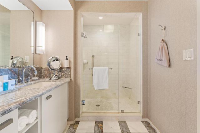 551 N Fort Lauderdale Beach Blvd R1803, Fort Lauderdale, FL 33304