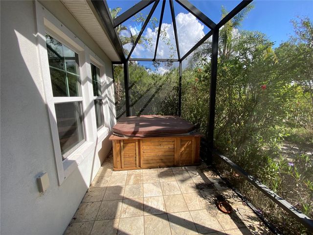 532 MANNS HARBOR DRIVE, Apollo Beach, FL 33572