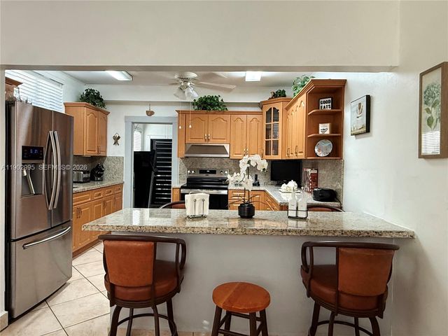 1835 SW 10th Street, Miami, FL 33135